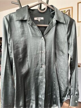 Madewell Eucalyptus Margaret M Satin Button-Up Blouse